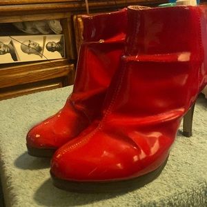 They have been worn!!